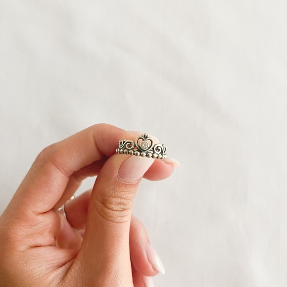 Pandora Princess Tiara Crown Ring in Sterling Silver - Picture 2 of 3